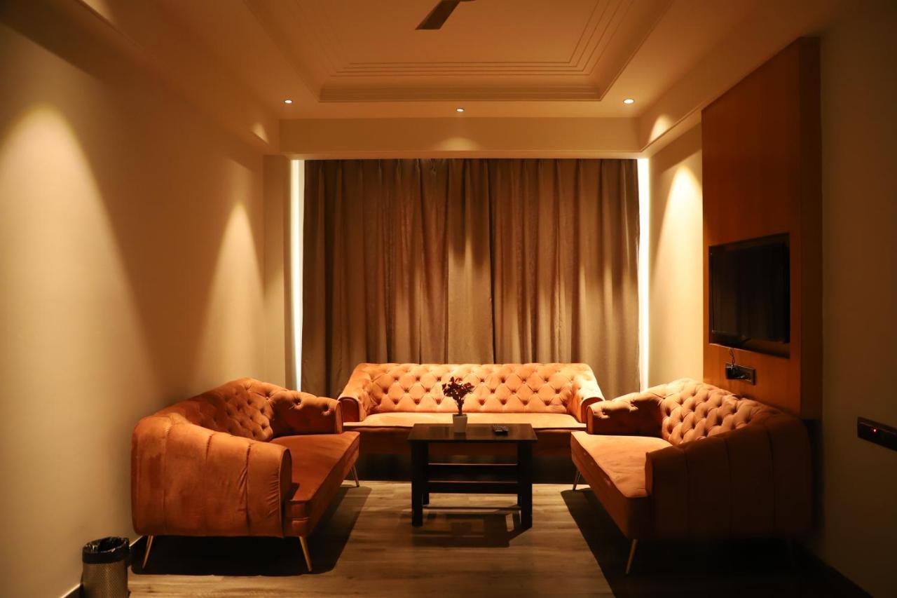 Hotel Abha Grand Alīgarh Eksteriør bilde